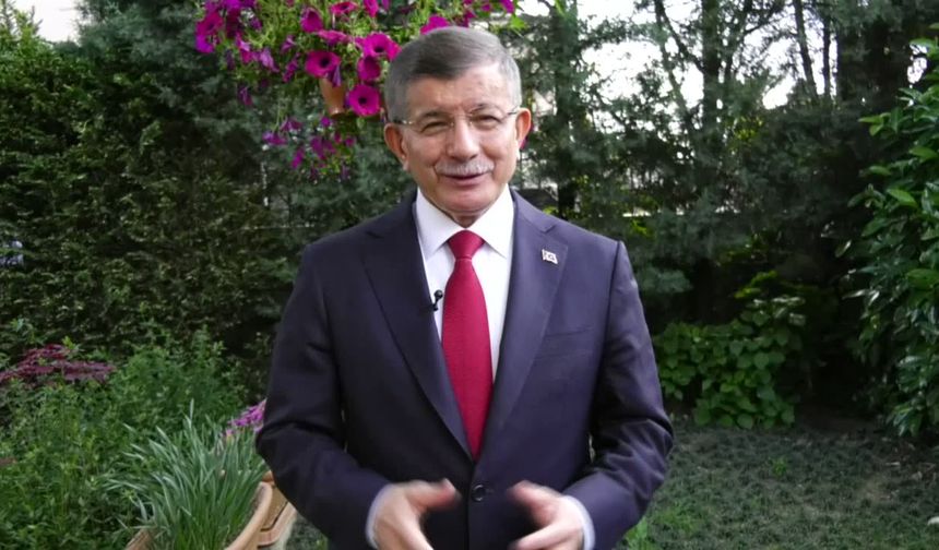 Ahmet Davutoğlu: "1 Mart tezkeresine şiddetle karşı çıktım, bu yüzden de Orta Doğu'nun en tehlikeli adamı olduk.