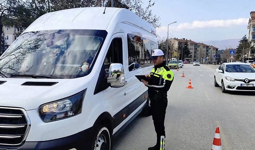 Resmi Gazete'de yayımlandı: Personel servis araçlarına yaş düzenlemesi
