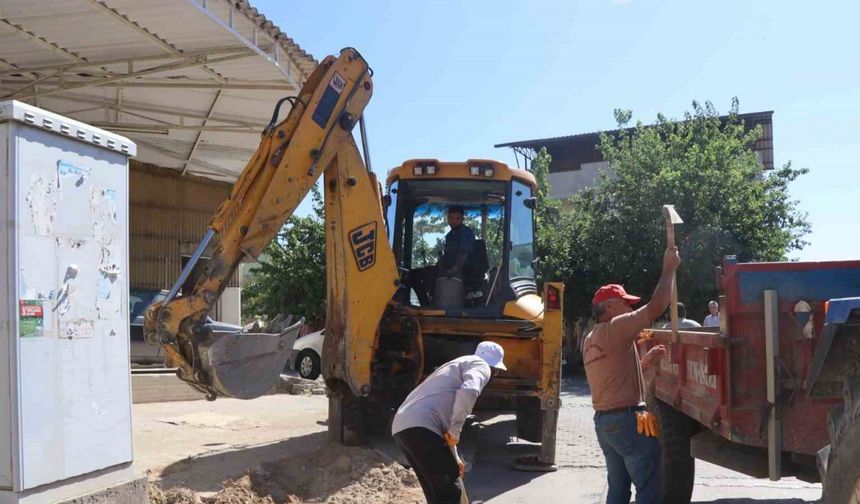 Başkan Tetik: "Şehrimizin yol sorununu rahatlatacağız"