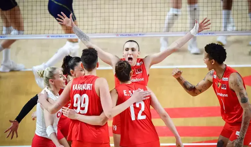 MAÇ BİTTİ  Türkiye-Polonya maçı kaç kaç bitti? Türkiye-Polonya voleybol maçı sonucu