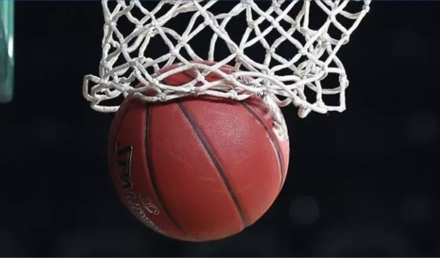 Beşiktaş Anadolu Efes maçı canlı izle (Justin TV, Selçuk Sports, Taraftarium24, Golvar Tv, TRgoals ve Bein Sports 1, Bein Sports 2)