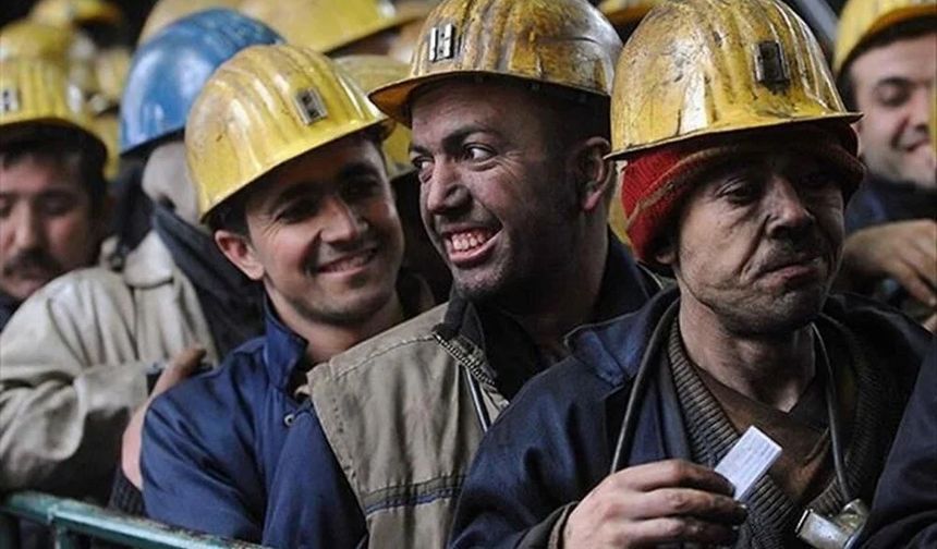 Kamu İşçilerine Zamda Anlaşma Sağlandı: Protokol İmzalanıyor