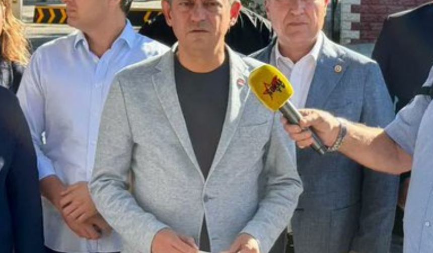 Özgür Özel'den İzmir'de tutuklu başkanlara ziyaret
