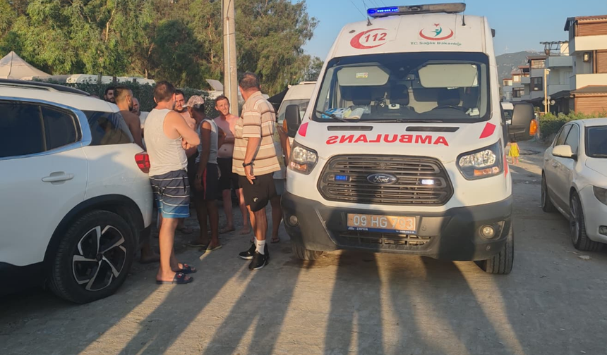 Kuşadası'nda şiddetli dalgalar can alıyordu: Bir kişi hastaneye kaldırıldı