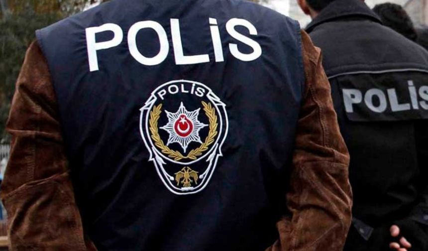 “Dur” İhtarına Uymayan Araçtan Uyuşturucu Çıktı