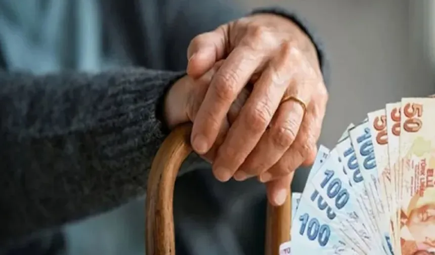 Çalışan Emekli Sayısı 2,1 Milyonu Aştı