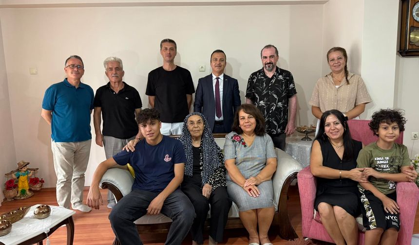 Aydın Lisesi'nden "Aile Yılı"na Özel Ziyaret: Dört Kuşak Bir Çınar: Bilal Ailesi