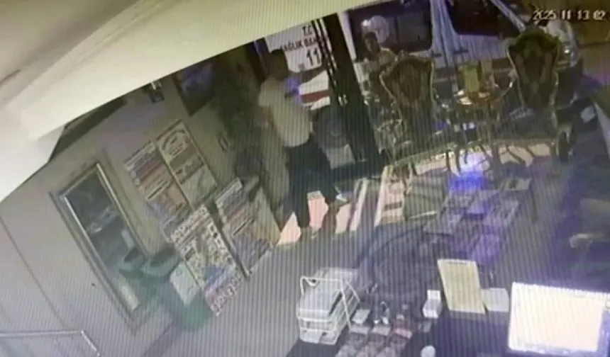 Böcek ailesinin otelde kilitli kaldıkları anlar ortaya çıktı!