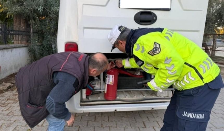 Aydın Jandarma öğrenci servislerini denetledi