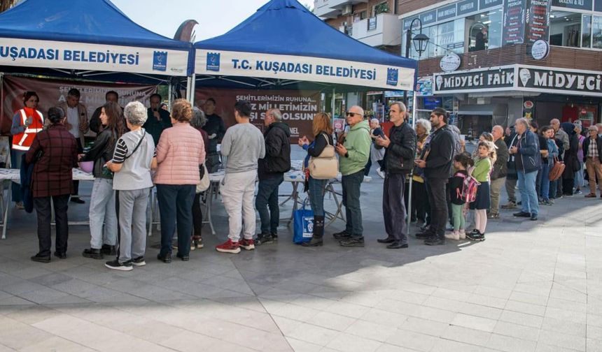Kuşadası Belediyesi'nden Şehitler için lokma hayrı