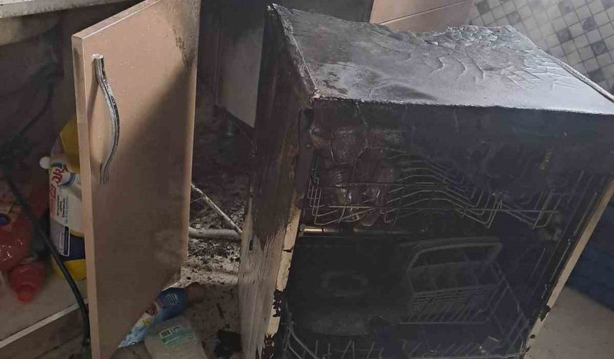 İncirliova'da bulaşık makinesinden yangın çıktı