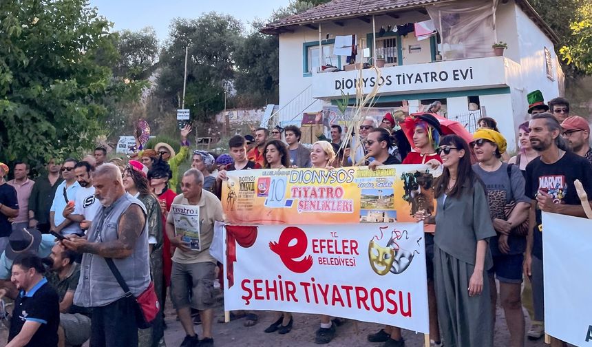 Efeler kültür ve sanatın şehri oldu