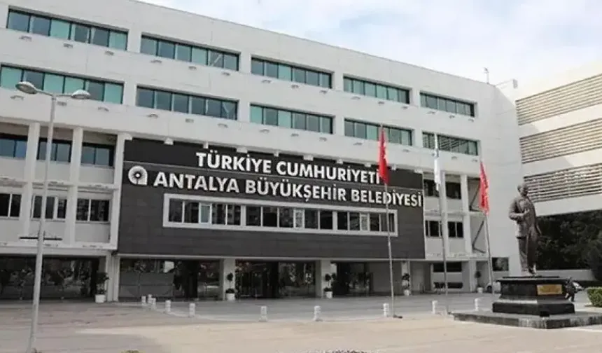 Antalya Büyükşehir Belediyesine operasyon: 20 gözaltı