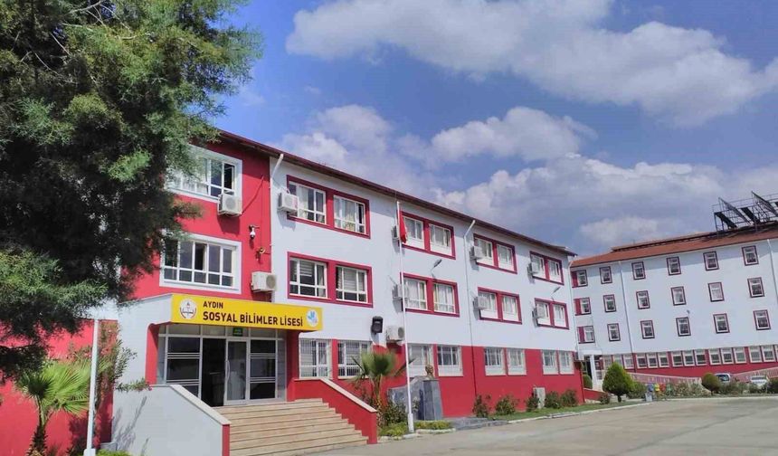 Aydın Sosyal Bilimler Lisesi, bölge finaline yükseldi