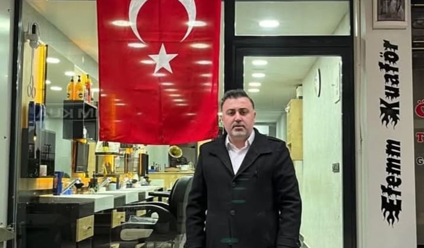 Başkan Avşar'dan Esnafa Bayrak çağrısı