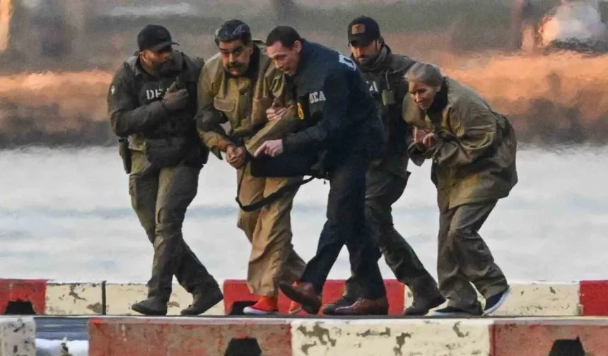 Maduro: Hala ülkemin başkanıyım