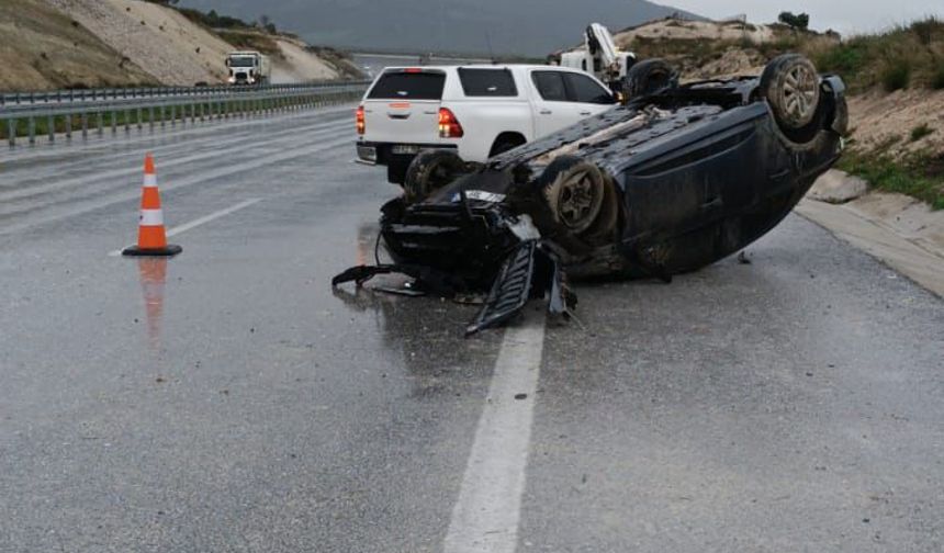 Kuyucak’ta otomobil takla attı, sürücü ağır yaralı