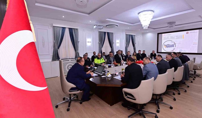 Aydın Valiliği'nde, ulaşımını rahatlatacak projeler ele alındı