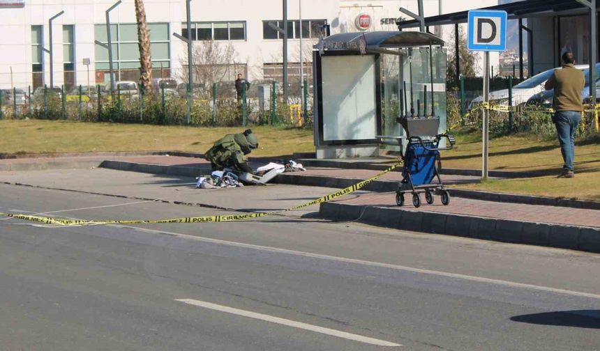 Efeler’deki AVM önünde şüpheli valiz paniği