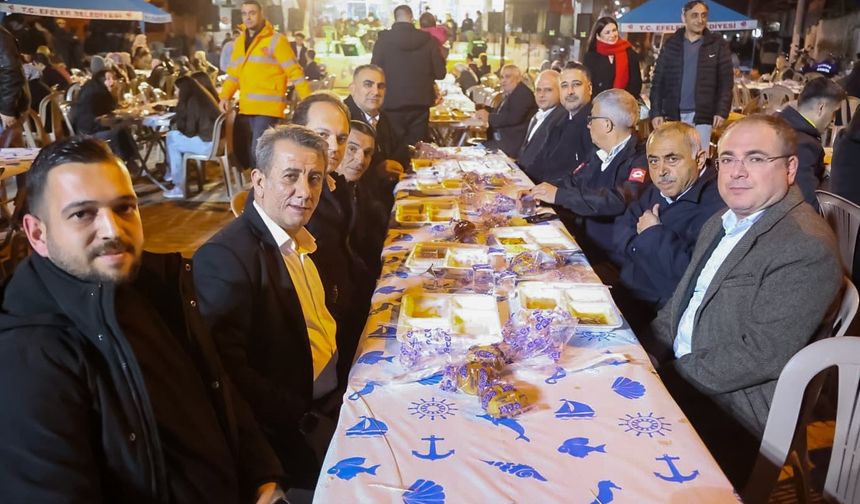 Yetişkin, Işıklı Mahallesi’nde Ramazan’ın ruhunu paylaştı