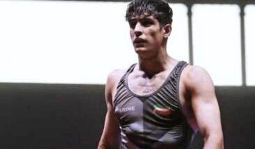 İran, 19 yaşındaki ünlü sporcusunu idam etti