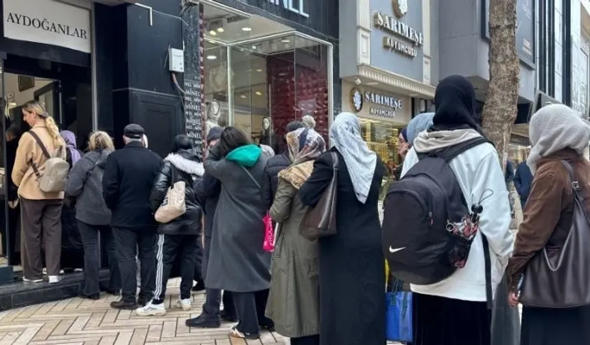 Fiyatı gören kuyumcuya koştu