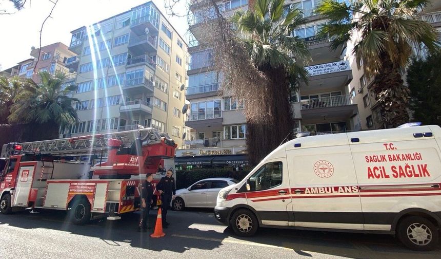 Evde düşerek yaralanan yaşlı kadının imdadına ekipler yetişti