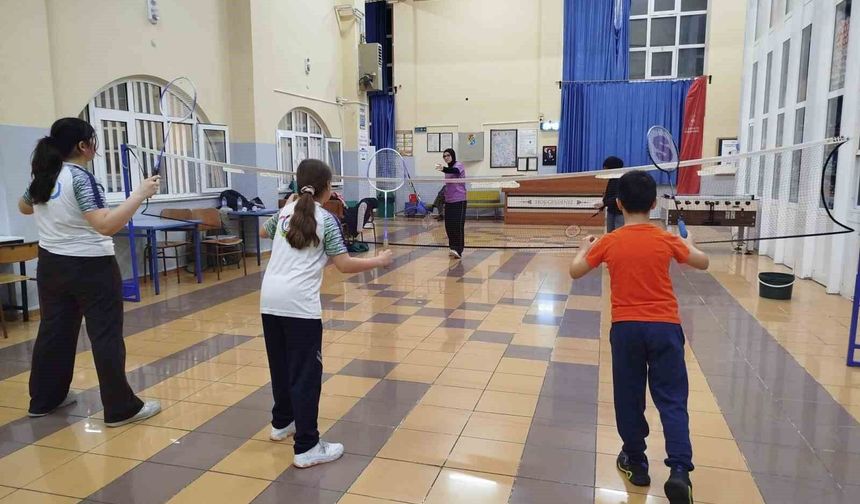 GSB Spor Okulları gençlere sporu sevdirmeye devam ediyor