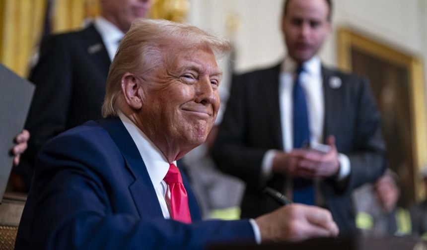 Trump'tan yardım etmeyen müttefiklerine: "Aptallar"