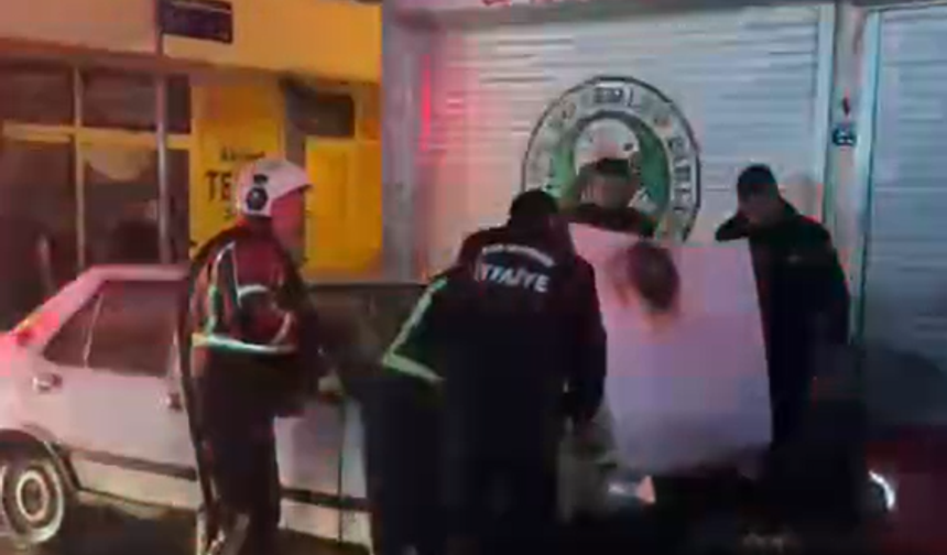 Nazilli çarşısında park halindeki otomobil alev aldı