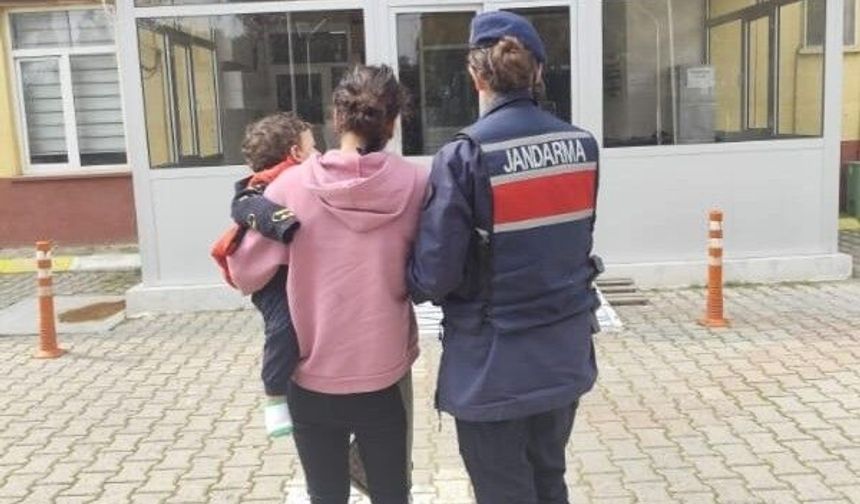 Kucağında çocukla cezaevine gitti! 20 yıl cezası vardı