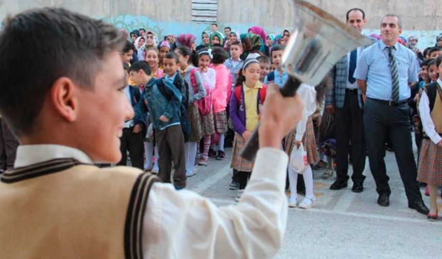 Bakan Tekin: "Ara tatilleri kaldırmıyoruz"