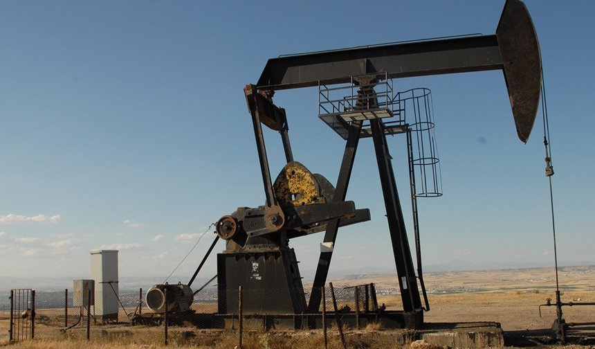 Brent petrol 100 doların altına geriledi