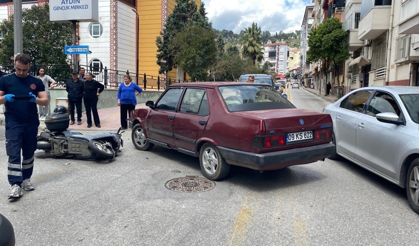 Efeler'de motosiklet ve otomobil çarpıştı: 1 yaralı