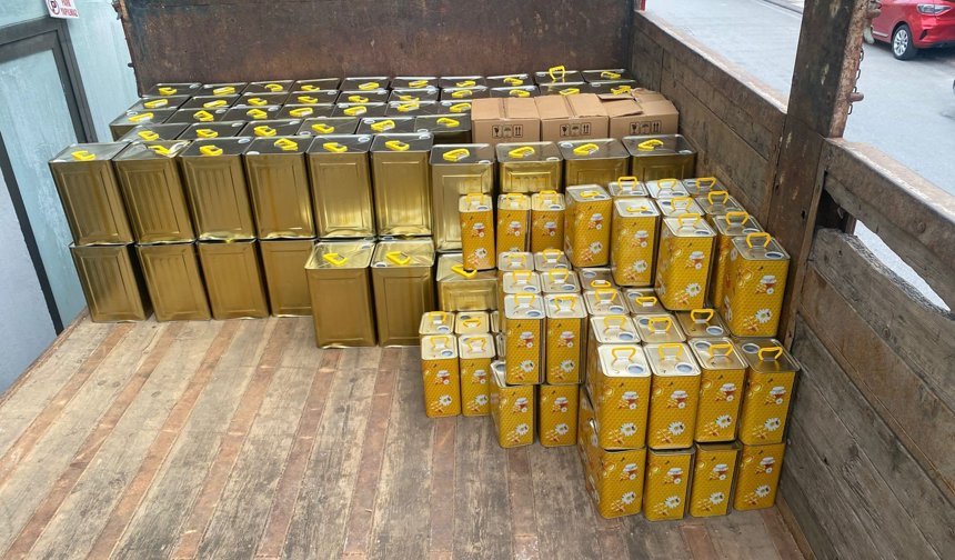 Sahte bal operasyonunda 4 tonun üzerinde ürün ele geçirildi