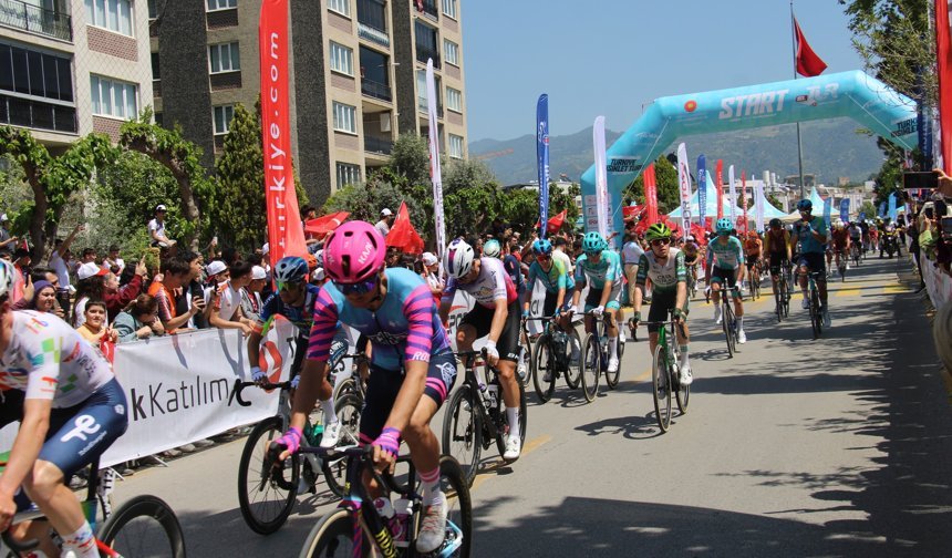 Cumhurbaşkanlığı Bisiklet Turu'nun ikinci etabı, Aydın'dan start aldı
