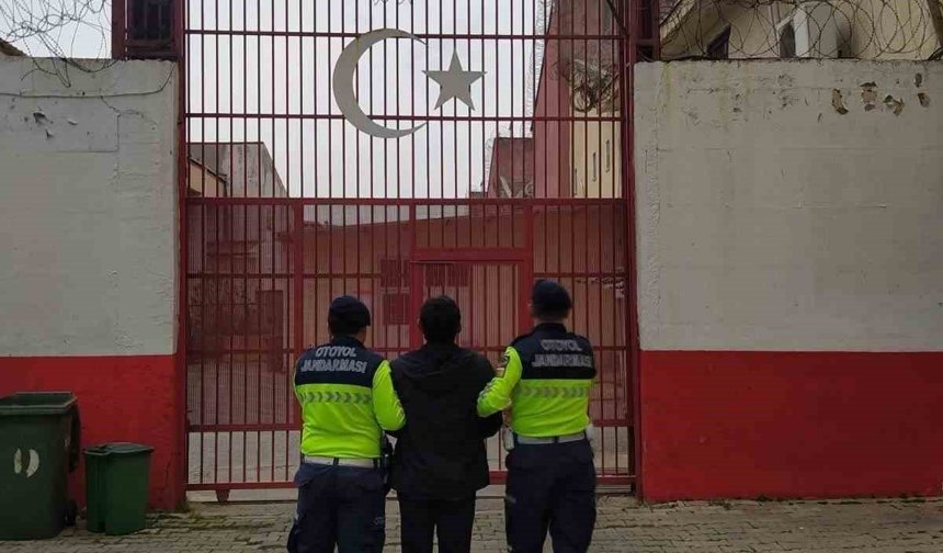 Firari hükümlü otoyol uygulamasında  yakalandı