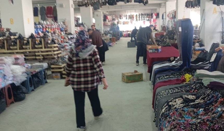 Pazarcı esnafından Buharkent Belediyesine fahiş işgaliye fiyat tepkisi