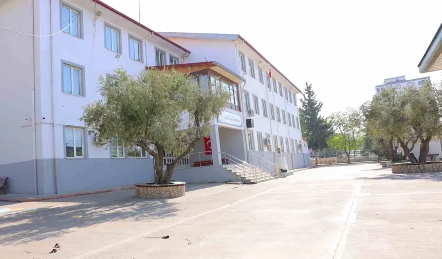 Katliamın yaşandığı Ayser Çalık Ortaokulu 23 Nisan’da sessiz