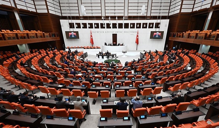 Yeter sayısı bulunamadığı için Meclis kapandı