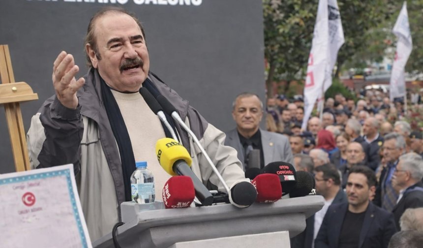 Aksu’dan sert çıkış: Nevzat Biçer Parkı’nda Vakıfların çakılmış çivisi yok