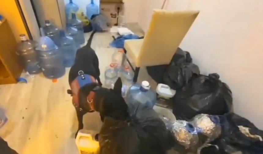 Kuşadası'nda 22 kilogram yasaklı madde ele geçirildi