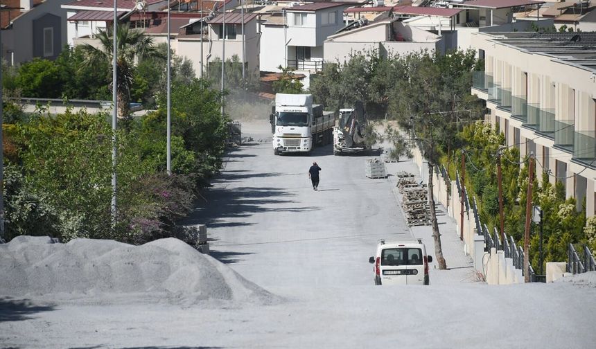 Karaova Mahallesi yeni yollara kavuşuyor