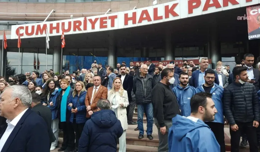 CHP Genel Merkezi'nde tansiyon yüksek! Tahliye için polis devreye girdi