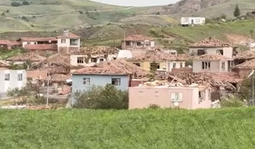 Hortumun vurduğu köydeki vatandaş o anları anlattı: Deprem oldu sandım