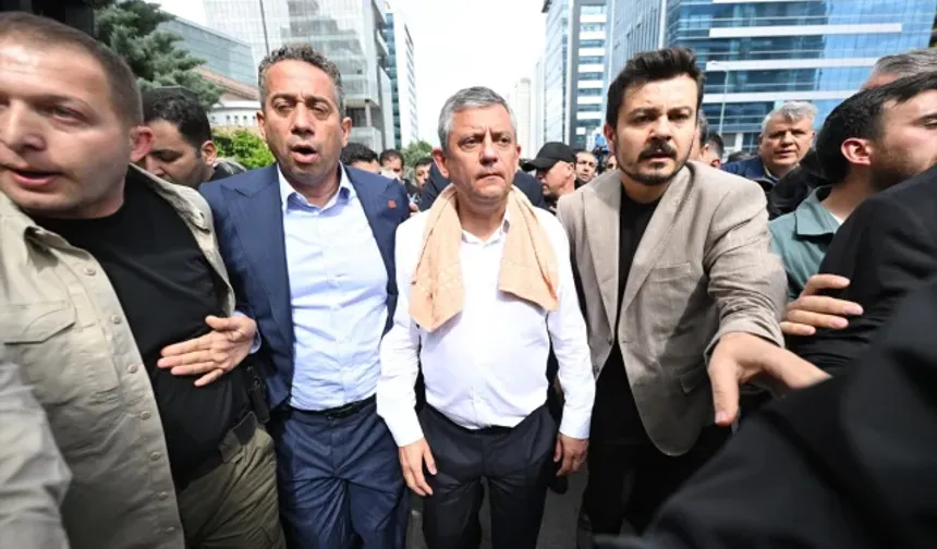 Özgür Özel: Baba ocağından bir daha kimsenin el uzatamayacağı şekilde geri alınmak üzere çıkıyoruz