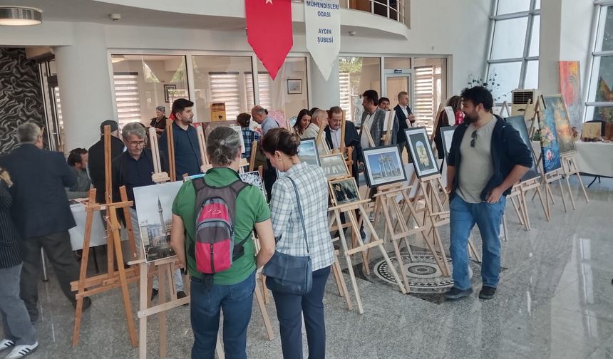 Mühendisler sanatçı yönlerini sergiledi