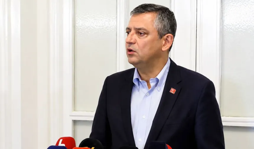 Özel, yarın grup toplantısı yapacağını açıkladı