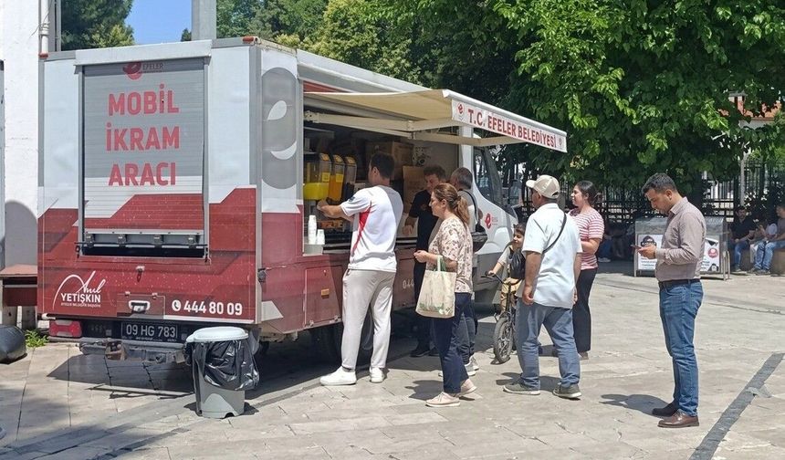 Efeler Belediyesi'nden öğrencilere serinleten destek