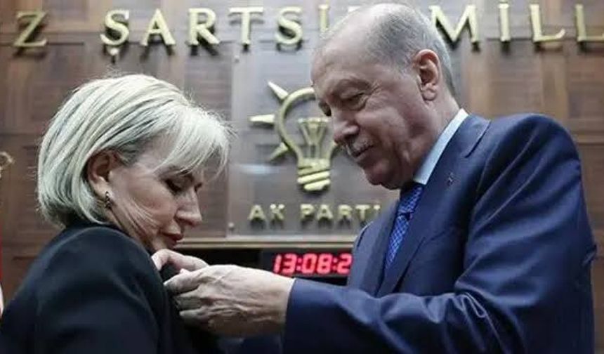 Üç yılda üçüncü parti: Nimet Özdemir, AK Parti'ye katıldı